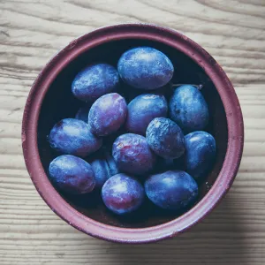 Certified Organic Black Plums