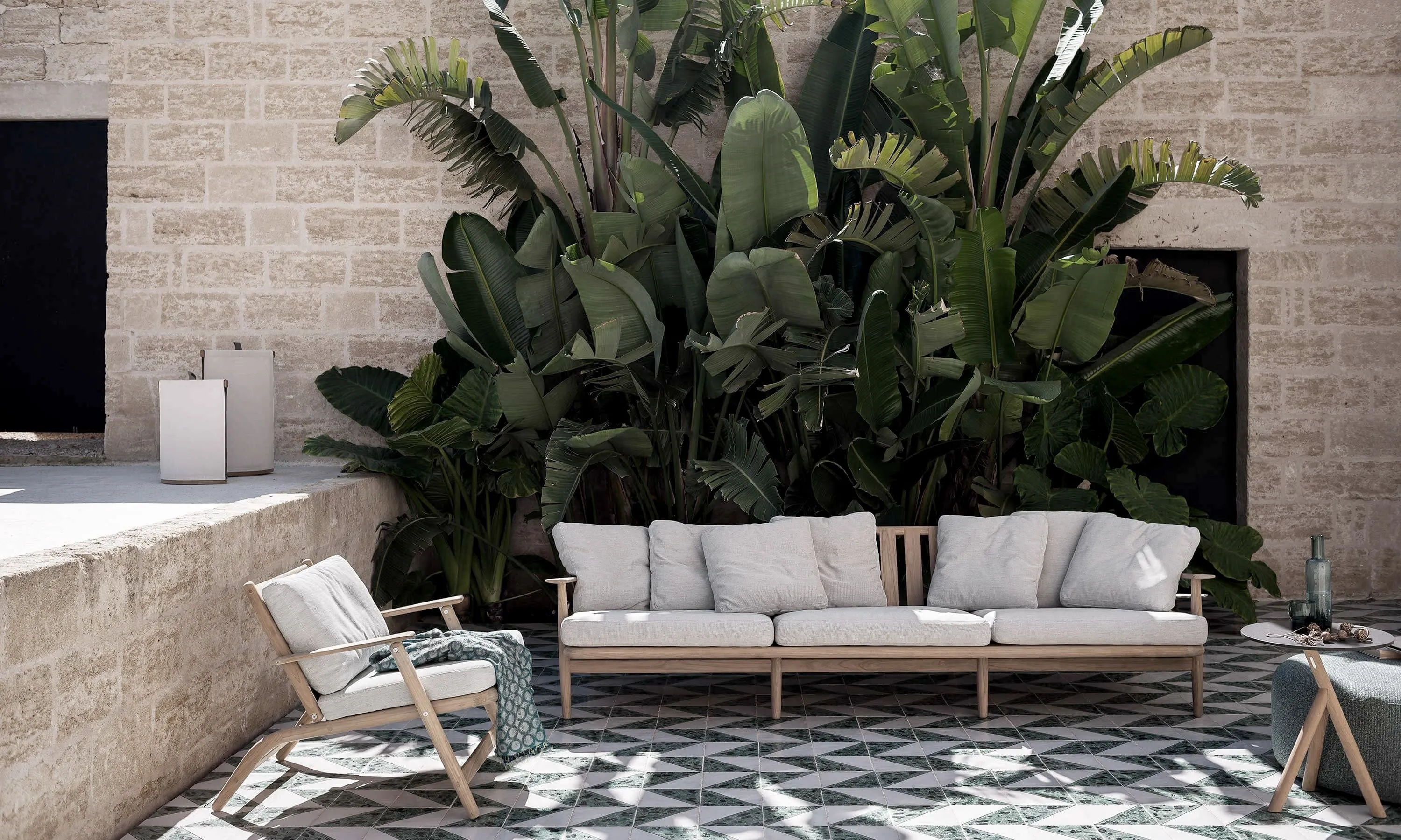 Levante Outdoor Armchair